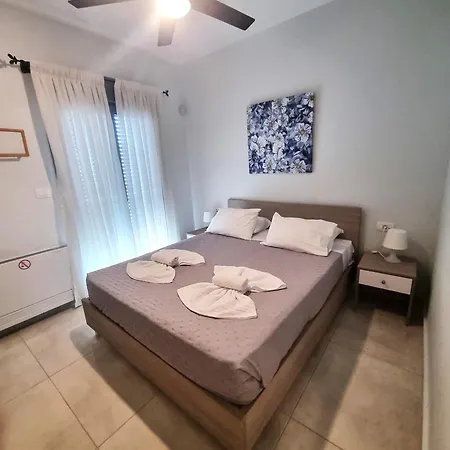 Connie's House شقة بلدة كوس