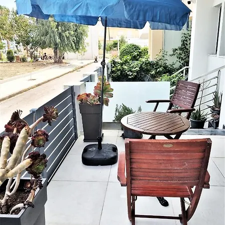 Connie's House Апартаменты Кос